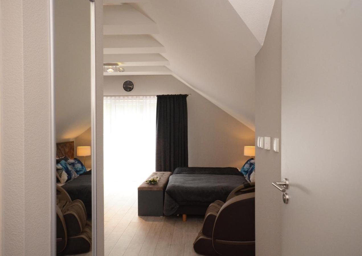 Apartamenty Biala Sowa Czarna Gora Siena Buitenkant foto