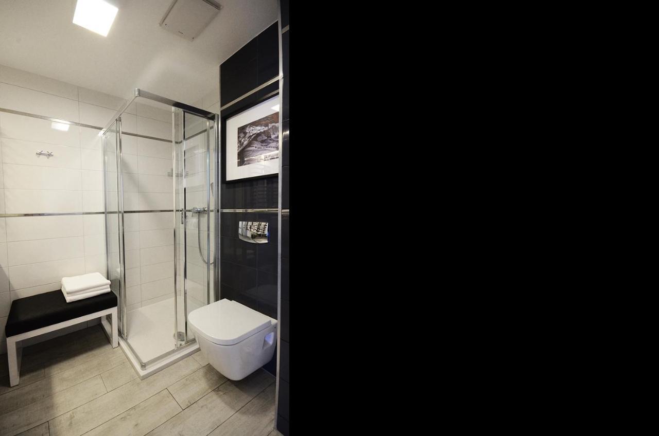 Apartamenty Biala Sowa Czarna Gora Siena Buitenkant foto