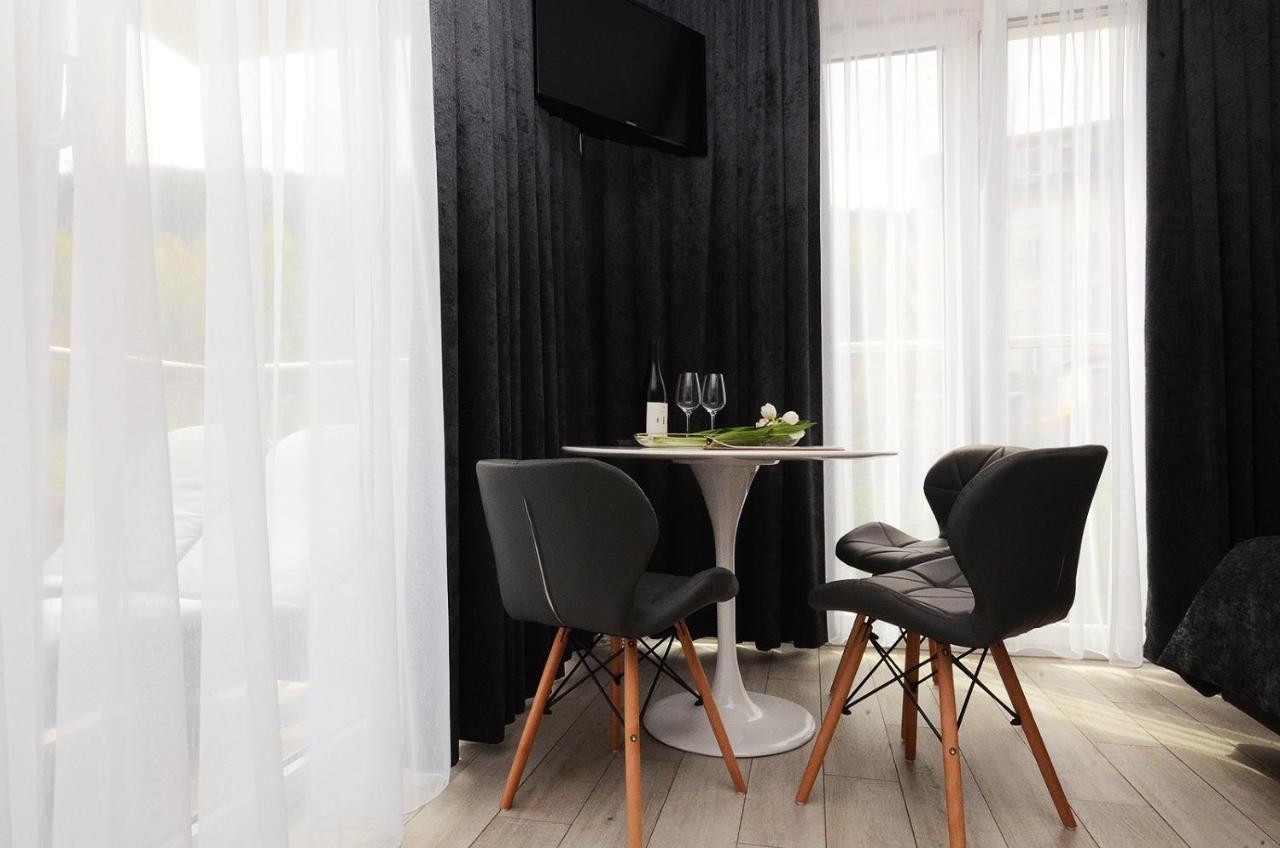 Apartamenty Biala Sowa Czarna Gora Siena Buitenkant foto