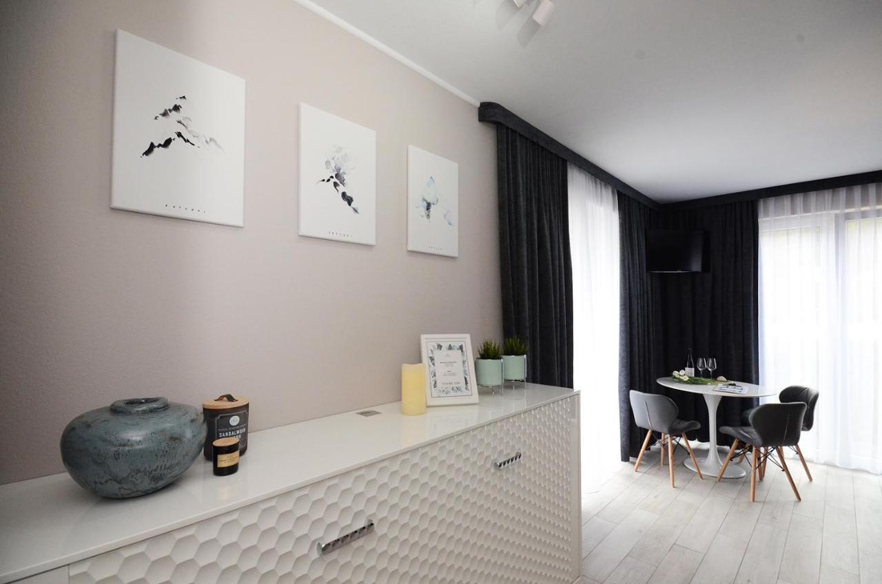 Apartamenty Biala Sowa Czarna Gora Siena Buitenkant foto