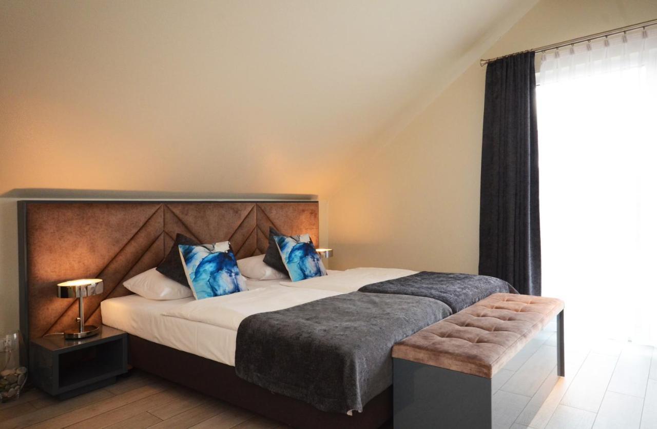 Apartamenty Biala Sowa Czarna Gora Siena Buitenkant foto